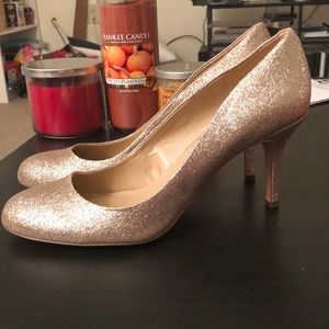 Vince Camuto Gold Glitter 3” Heels